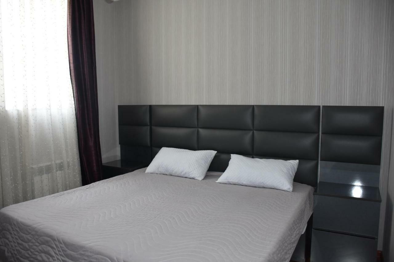 Guest House Ana Borjomi Bagian luar foto